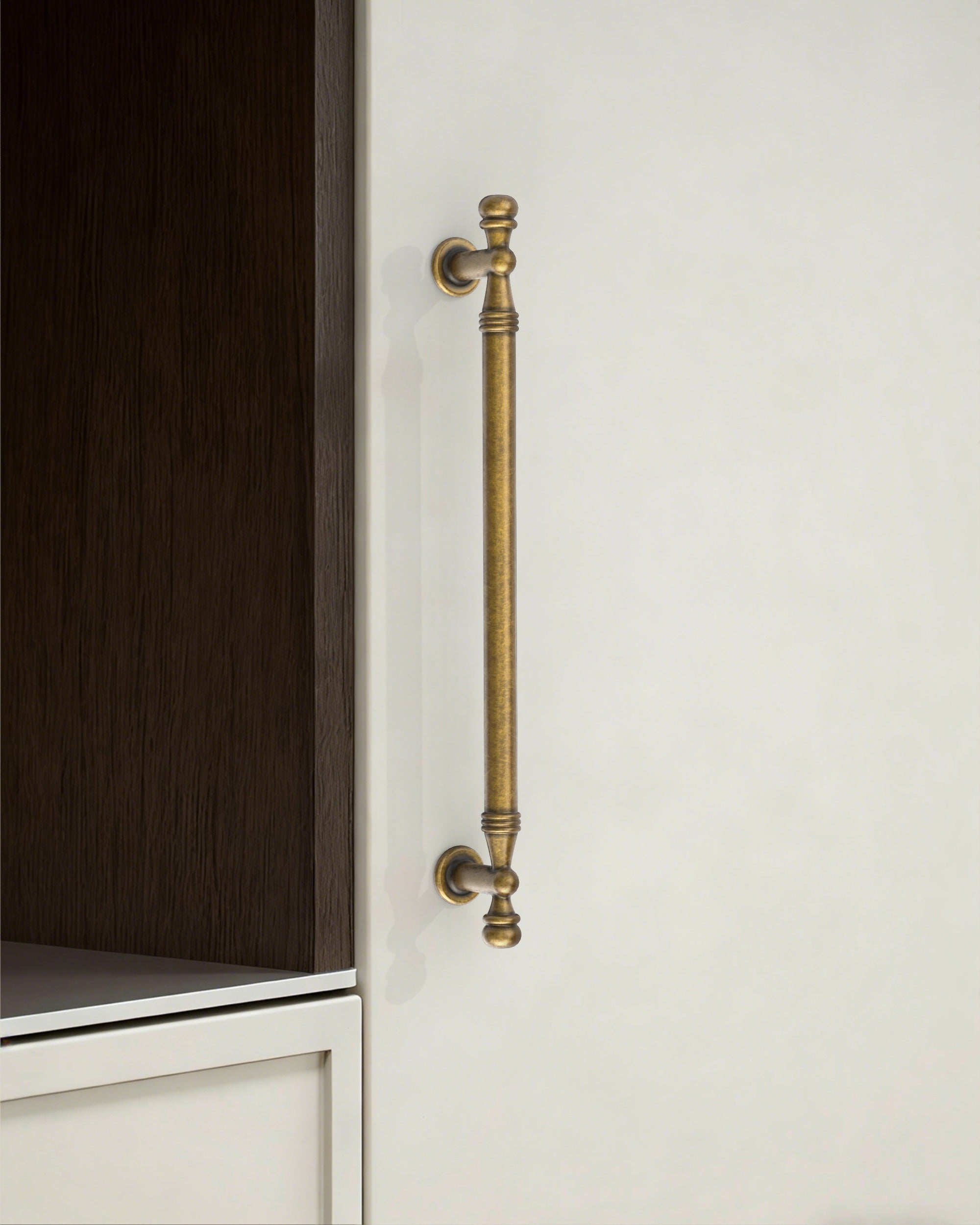 2288-Luxury-Kitchen-Cabinets-with-antique-brass-cabinet-handles