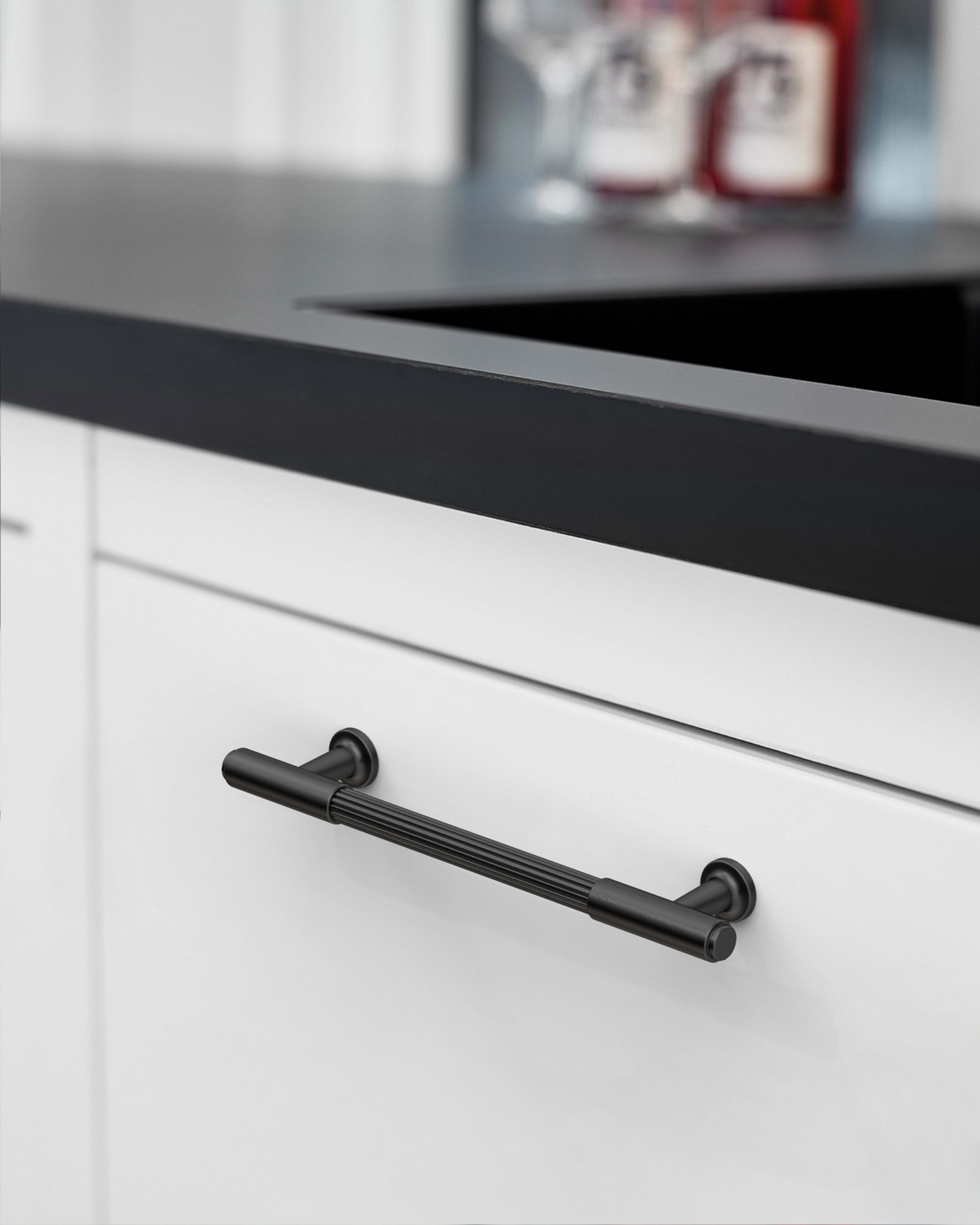 DESIGN2304 Solid Metal Reeded Bar Pull for Transitional Kitchens | 5", Brushed Satin Nickel