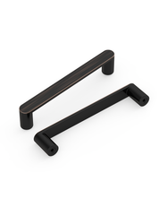 DESIGN3644 Minimalist Flat Top D-Bar Pull | Oak Wood & White Shaker Cabinets (Matte Black)