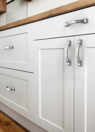 DESIGN3150 Brushed Satin Nickel Solid Handles