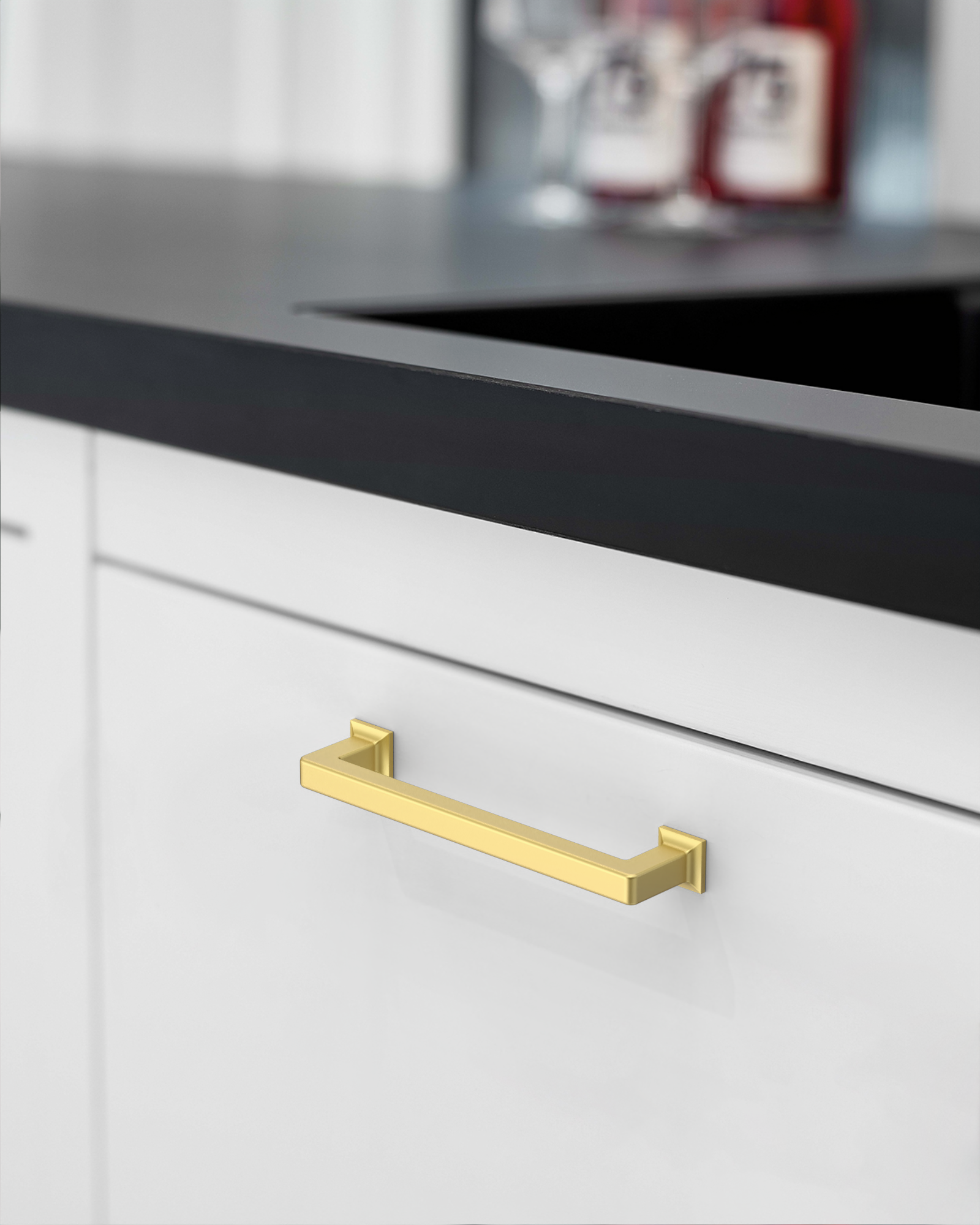 3818-White-Cabinets-with-brushed-gold-cabinet-handles