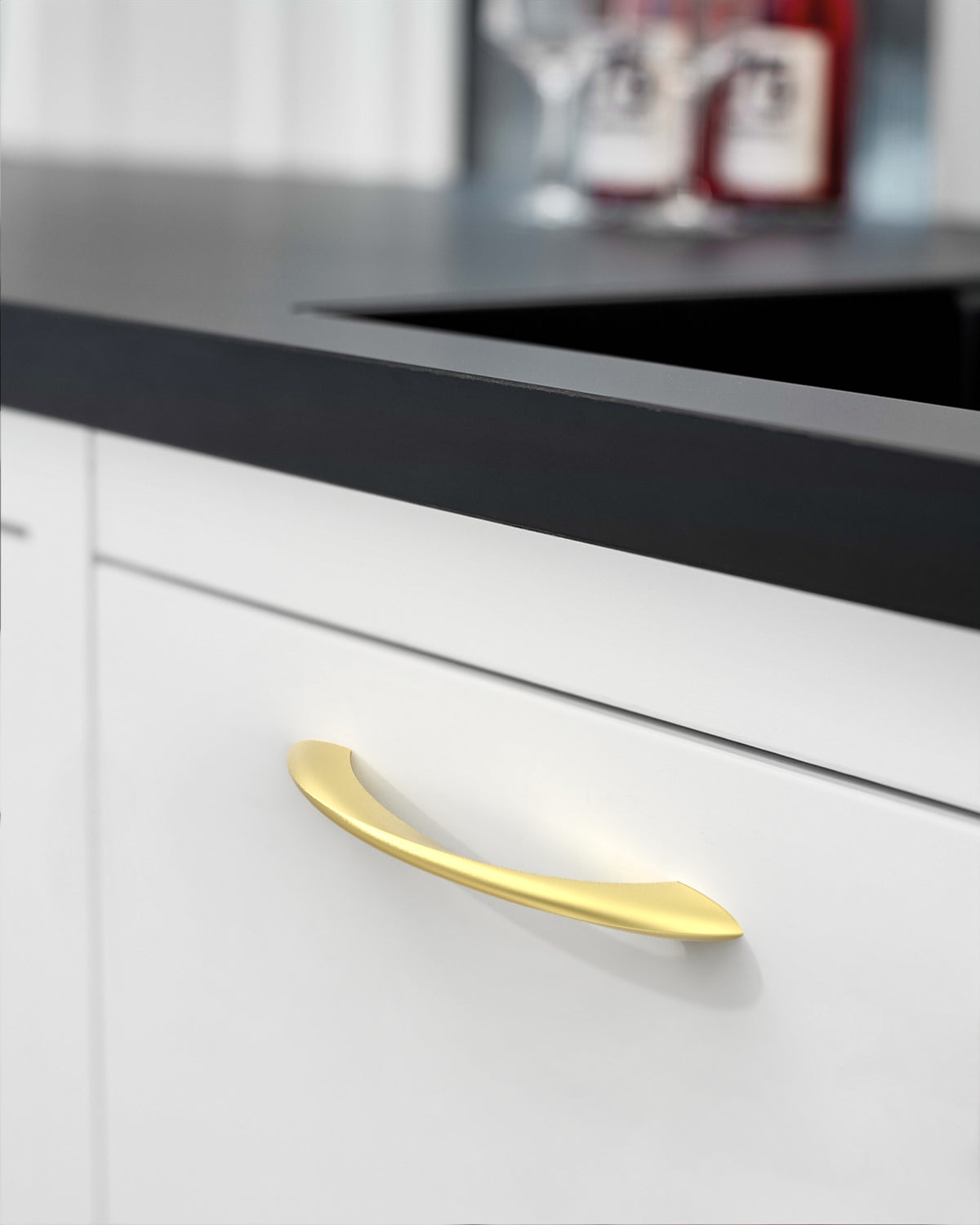 DESIGN2554 Brushed Gold Cabinet Pulls – Modern Luxe, Twisted Bar & Arched Bow for Modern Kitchen