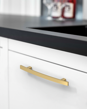 DESIGN3046 Warm Minimalist Flat Bar Cabinet T-Pulls