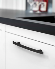 DESIGN3046 Warm Minimalist Flat Bar Cabinet T-Pulls