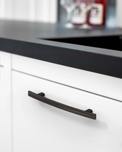 DESIGN3046 Warm Minimalist Flat Bar Cabinet T-Pulls