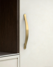 DESIGN2792 Vintage Scrolled Arch Cabinet Pulls
