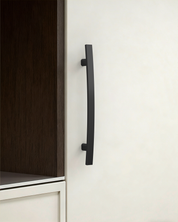 DESIGN3046 Warm Minimalist Flat Bar Cabinet T-Pulls