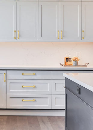 DESIGN2461 Gold Solid Handles