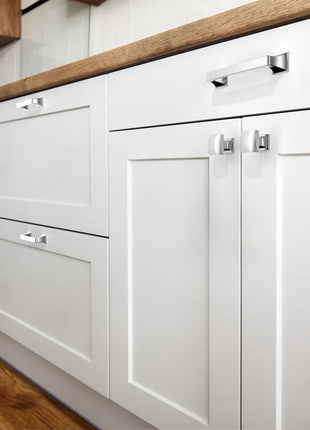 DESIGN2461 Polished Chrome Solid Handles