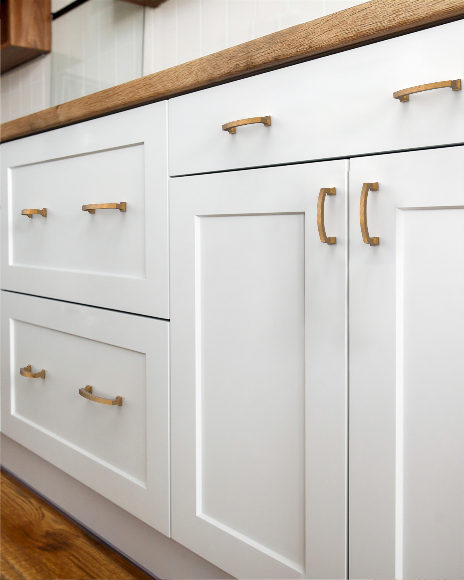 DESIGN3781 Solid Cabinet Handles – Sleek Pulls for Drawers, Cabinets & Closets