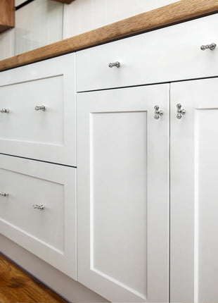 DESIGN3768 Brushed Satin Nickel Solid Knobs