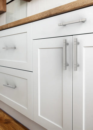 DESIGN3909 Brushed Satin Nickel Cabinet Pulls