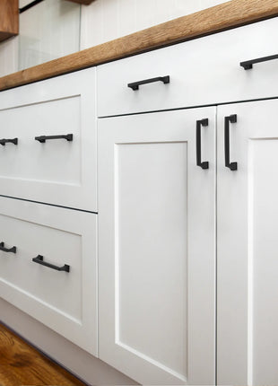 DESIGN3067 Matte Black Cabinet Pulls