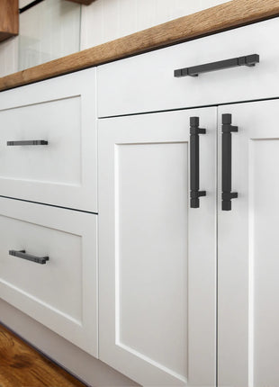 DESIGN3909 Matte Black Cabinet Pulls