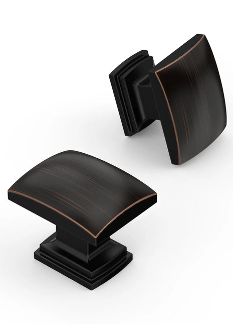 DESIGN2828 Oil Rubbed Bronze Solid Knobs