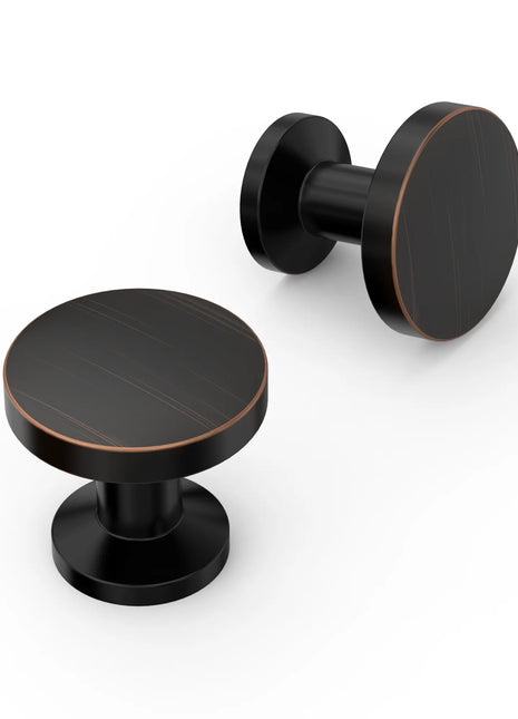 DESIGN2028 Oil Rubbed Bronze Solid Knobs