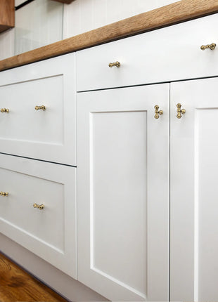 DESIGN3768 Champagne Bronze Solid Knobs