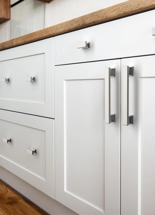 DESIGN2891 Brushed Satin Nickel Solid Handles