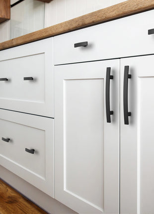 DESIGN3046 Matte Black Solid Knob