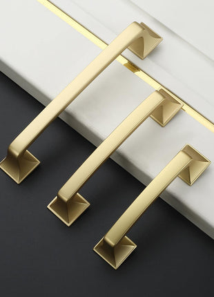DESIGN2461 Gold Solid Handles